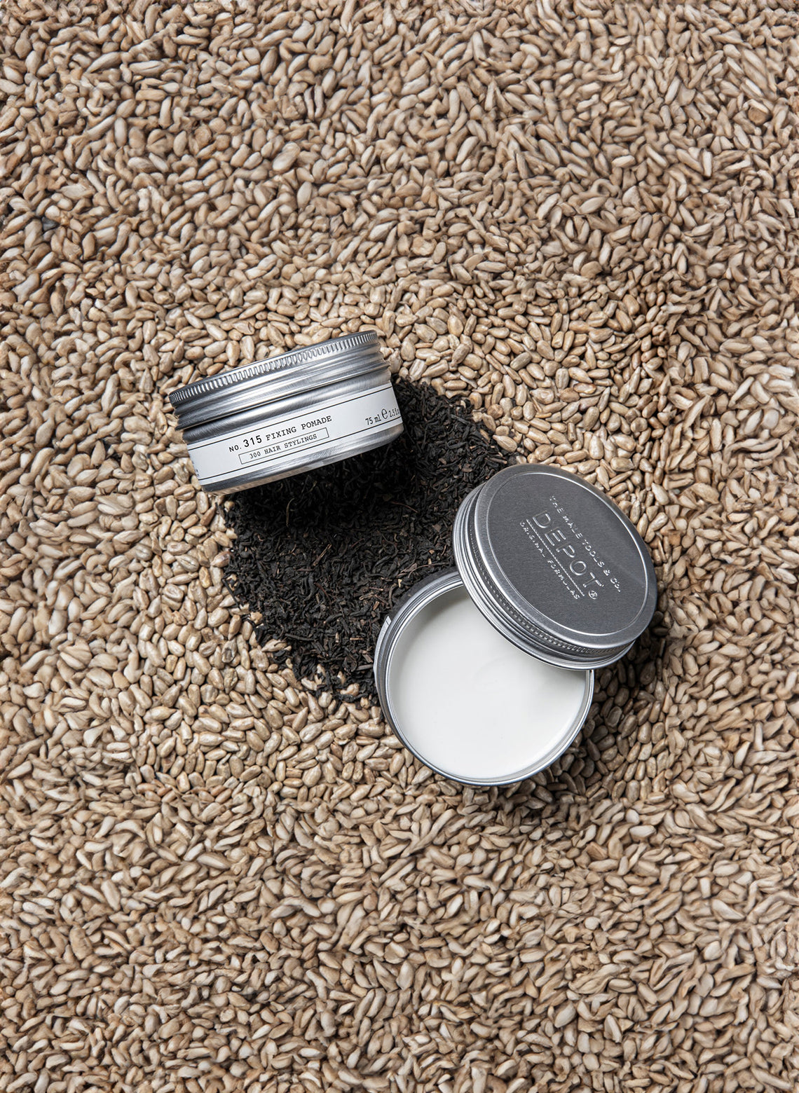 DEPOT NO. 315 FIXING POMADE