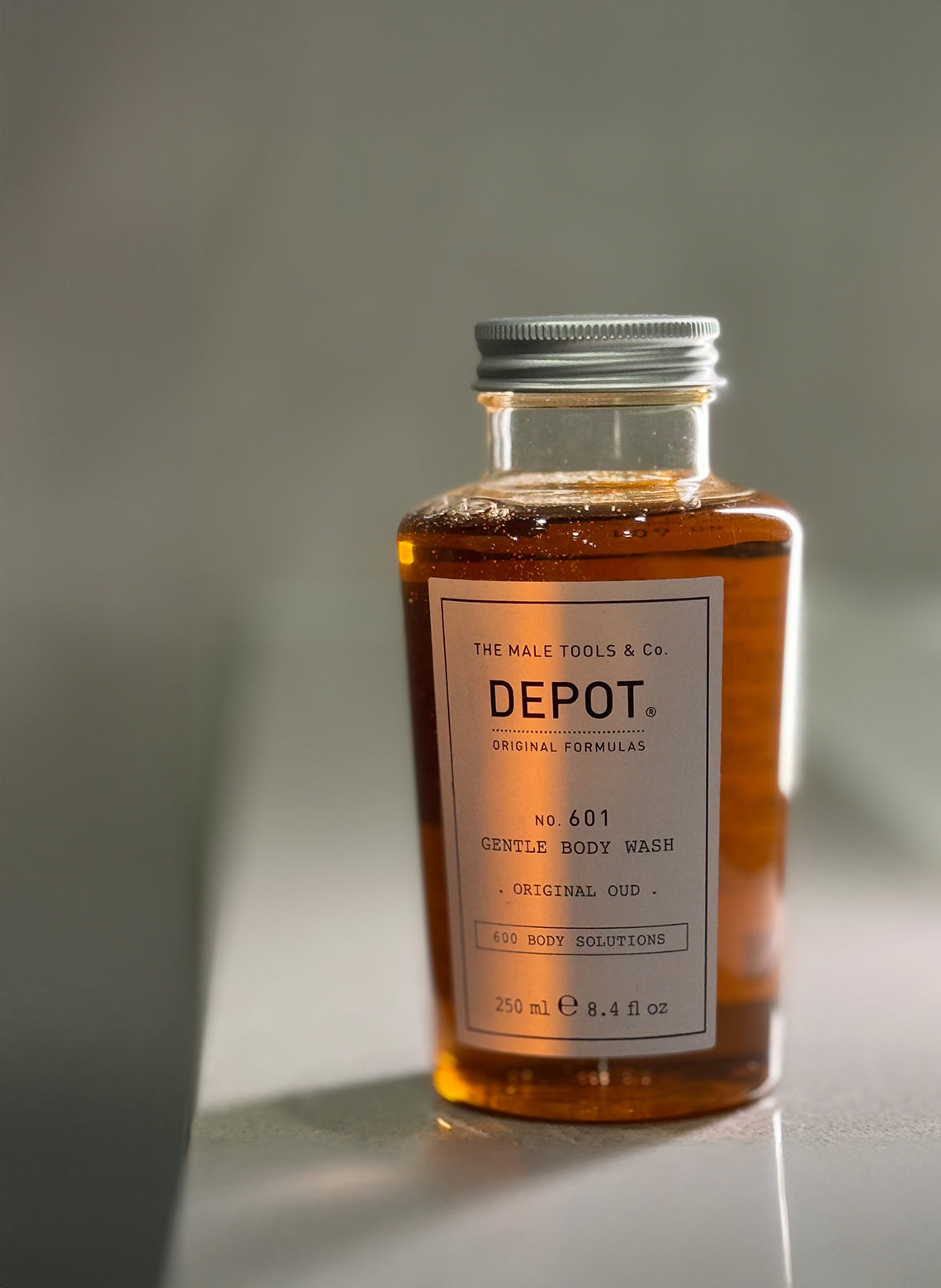 DEPOT NO. 601 GENTLE BODY WASH ORIGINAL OUD - Aretha Natural Beauty 